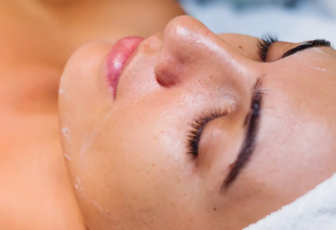 Aqua Facial