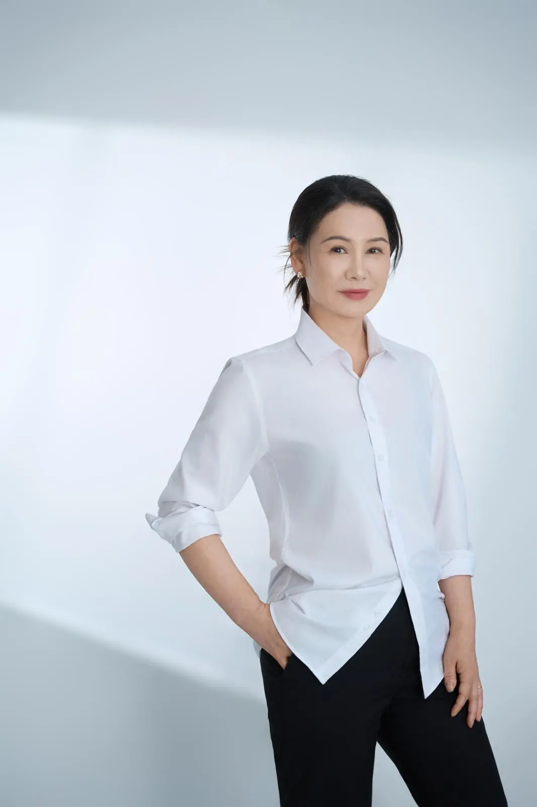 Jing Wei Chen in ihrem Kosmetikstudio